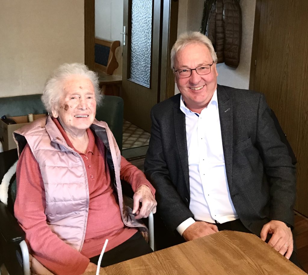 Maria Kronberger feiert ihren 97. Geburtstag!