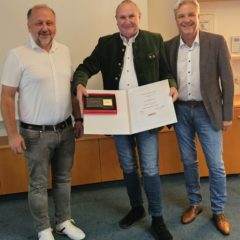 WB Obmann Karl Baumgartner erhält Ehrenmedaille in Silber!