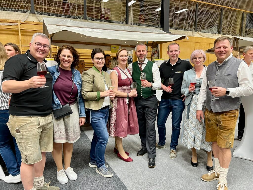 Kirchhamer Weinfest: Gemeinschaft, Genuss & starke Vereine